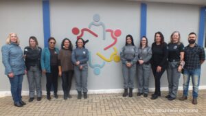 Mulheres privadas de liberdade doam cabelo para pacientes com câncer