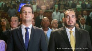 Ministério Público Eleitoral defende cassação do prefeito e vice de Curitiba