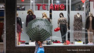 Dia dos Namorados: Procon alerta para prazos de entrega e troca de presentes