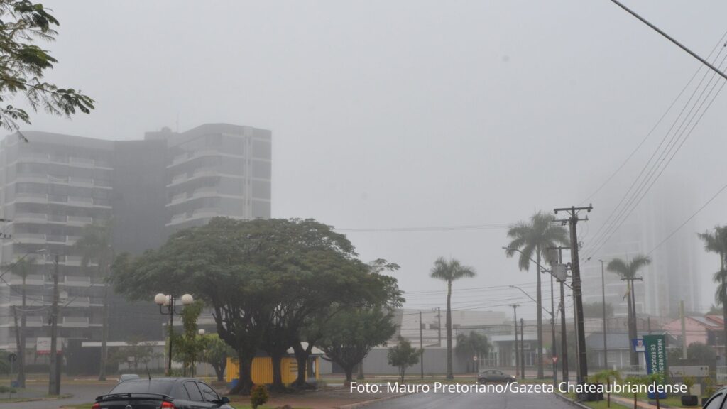 Nevoeiro muda a paisagem da Cidade Morada Amiga (Vídeo)