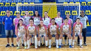 Equipe chateaubriandense de futsal feminino estreia com vitória em competição de Maripá