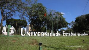 UEL abre inscrições para concurso de docentes: salário chega a R$ 17,4 mil