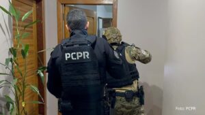 PCPR e PMPR prendem 30 pessoas em ação contra grupo que movimentou R$ 4,3 milhões com tráfico