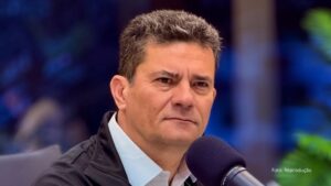 Para desviar o foco da CPMI do INSS, PT tenta convocar Moro e leva uma invertida