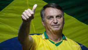 O que fez com que Bolsonaro fosse e continue sendo tão perseguido?