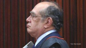 Advogado de Trump ‘destroça’ Gilmar Mendes após ministro Gilmar celebrar manifestação contra anistia