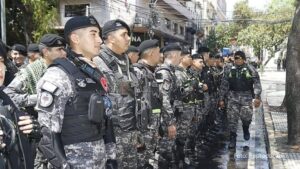 Geração ‘Z’ vai às ruas contra a corrupção e é violentamente reprimida em Assunción, no PY (Vídeos)