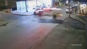 “Velozes e Furiosos”? Não! É a PM de BH em perseguição a veículo em fuga (Vídeo)