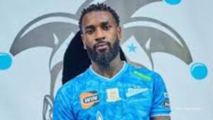 Gerson, ex-Flamengo, negocia com o Palmeiras, afirma jornalista