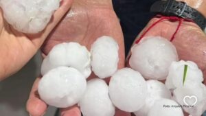 Granizo de 100g e ventos de 95 km/h: Defesa Civil prepara ajuda a municípios afetados (Vídeos)