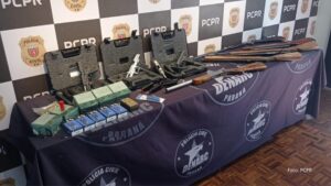 PCPR prende quatro pessoas em operação contra braço financeiro do tráfico no Oeste