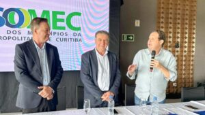 Presidente da AMP, Marcel Micheletto, participa de assembleia da ASSOMEC