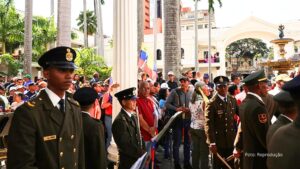 Jornalistas são presos pela ditadura na Venezuela após prisão de Maduro