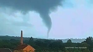 Simepar registra quatro casos de nuvem funil em menos de dez dias no Paraná
