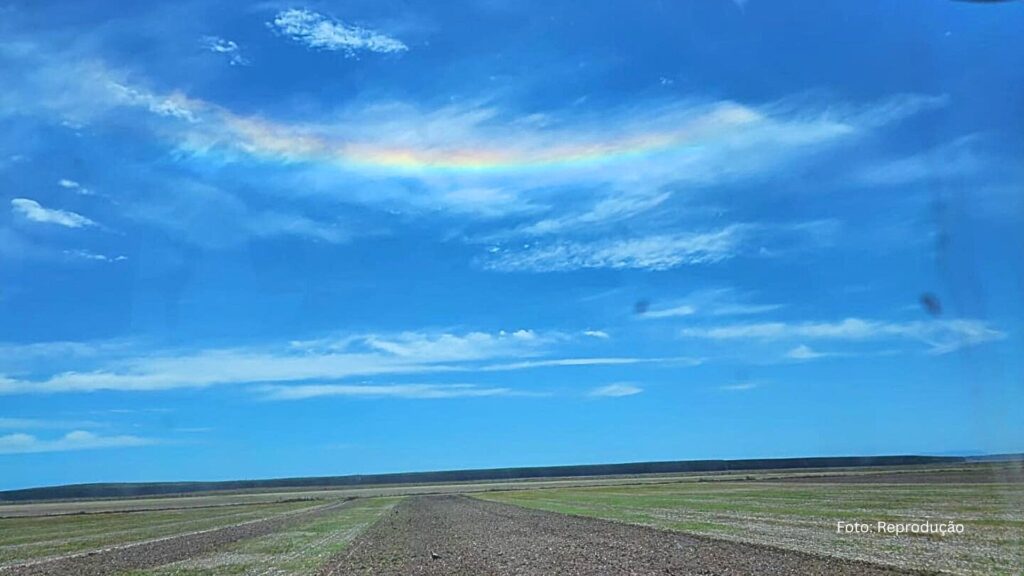 “Arco-íris de fogo” e “Halo Solar” chamam a atenção no céu do Paraguai (Vídeo)