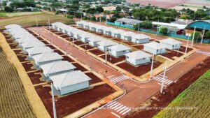 Micheletto mais uma vez mostra a que veio e inaugura 30 casas em Bragantina (Vídeo)