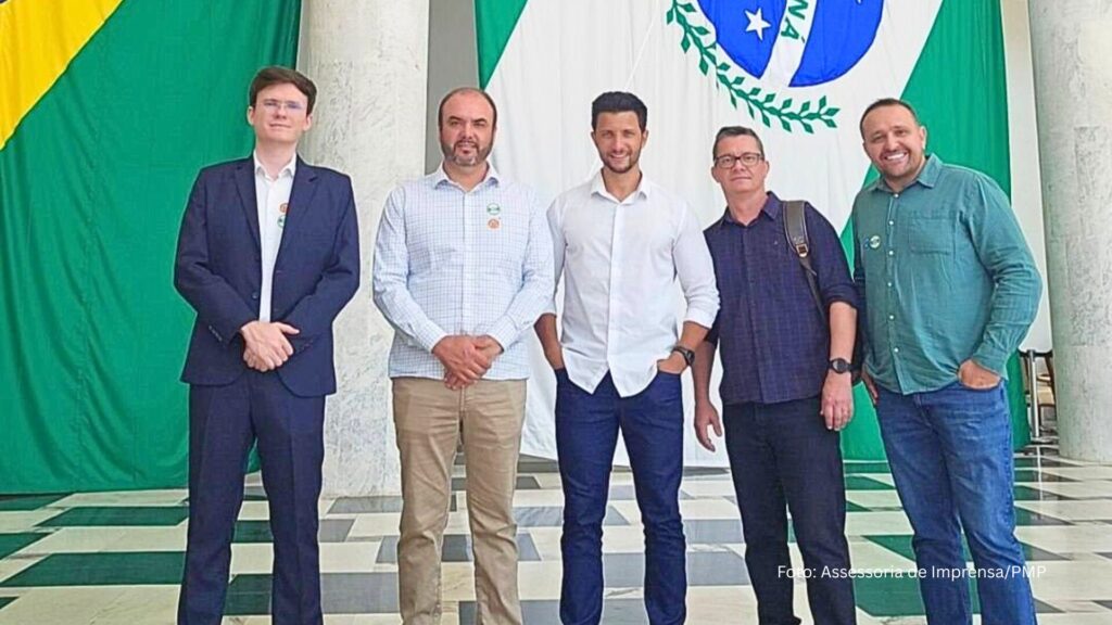 Prefeito Rodrigo Ribeiro cumpre agenda em Curitiba e garante avanços para o município