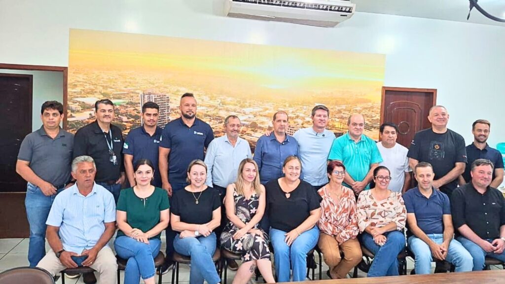 Roveda, presidente do Detran/PR, libera recursos para investimentos na sinalização em Assis Chateaubriand (Vídeo)