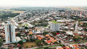 Cerimônia de reconhecimento a profissionais de Educação é realizada em Assis Chateaubriand (Vídeo)