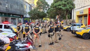 PMPR detém 114 pessoas e apreende mais de R$ 12 mil durante Operação Páscoa