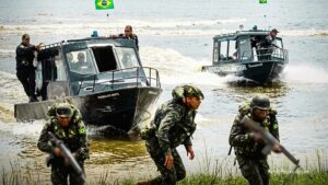 Tensão aumenta após o Exército ser atacado por traficantes na fronteira com a Colômbia
