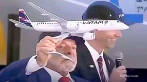 “Lula brincando de aviãozinho” Médico psiquiatra diagnostica: “Quadro demencial” (Vídeo)
