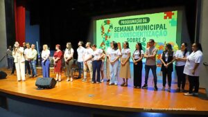 Assis Chateaubriand realiza palestra abordando a sobrecarga enfrentada por famílias de crianças com autismo (Vídeo)