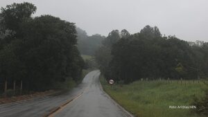 Após chuvas intensas, nova massa de ar frio chega ao Paraná e baixa temperaturas