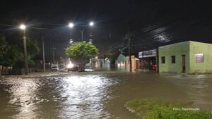 Temporal no RS deixa desalojados e provoca danos em 19 cidades (vídeo)
