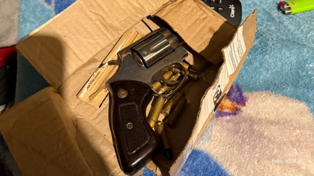 PCPR apreende armas, drogas e R$ 78 mil em operação contra grupo criminoso em Curitiba