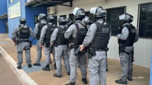 Paraná promove 1.049 policiais penais após modernização da carreira