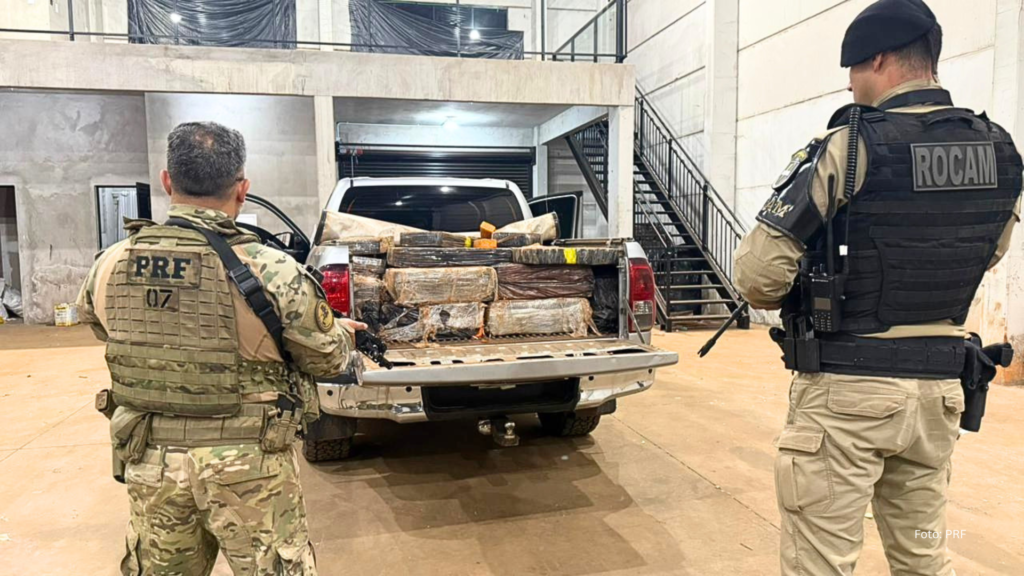 PRF e PM apreendem 4,4 toneladas de maconha em Toledo, no Paraná (Vídeo)