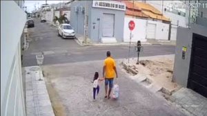 Homem é morto a tiros ao levar criança para escola em Pernambuco (Vídeo)