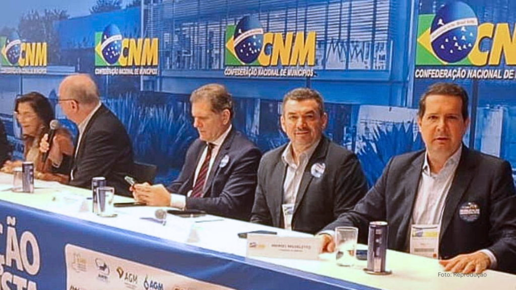 Micheletto pede que parlamentares votem, com urgência, projetos de interesse dos municípios para enfrentar as pautas-bomba do Congresso