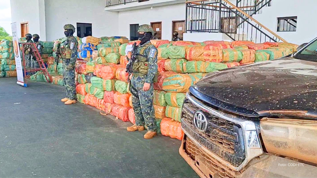 Forças de segurança apreendem mais de 40 toneladas de maconha durante operação no Paraguai 