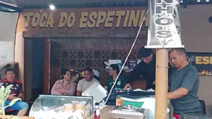 Enquanto a tensão pairava no ar durante as eleições em Assis Chateaubriand (Vídeo)